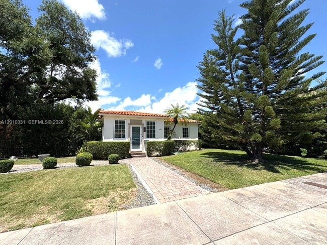 Building Photo - 11 Veragua Ave