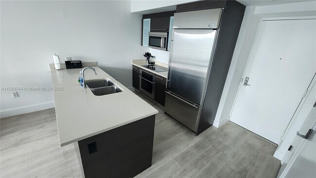 Photo - 55 SE 6th St Unit 2504