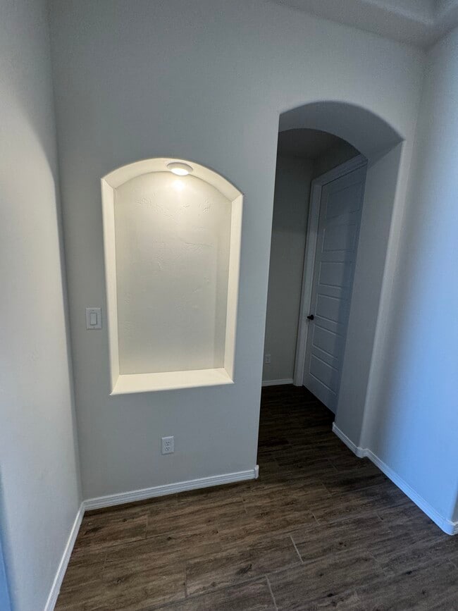 Photo - 5208 Bullseye Rd NE