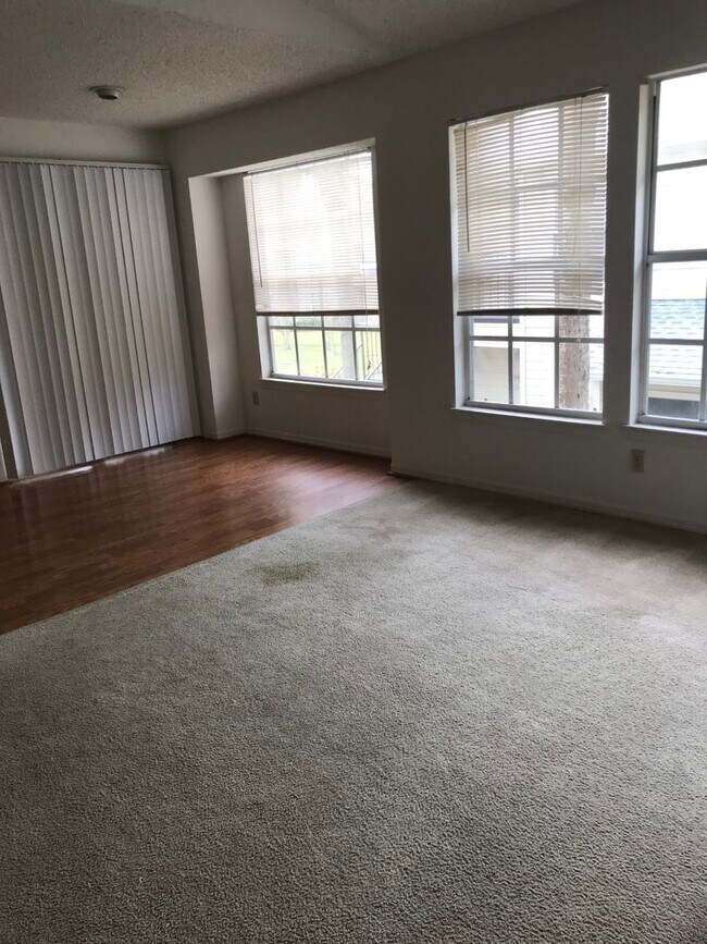 Photo - 2/2 in Tradewinds