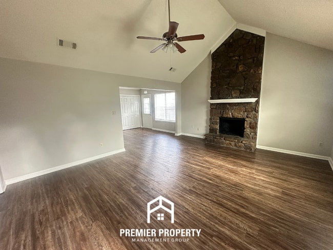 Photo - Charming 3BR/2BA Memphis Home with Vaulted Ceilings, Fireplace & Fenced Yard