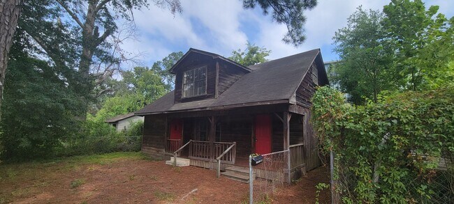 Great 2 bedroom/2 bath two-story cabin! - Great 2 bedroom/2 bath two-story cabin! House