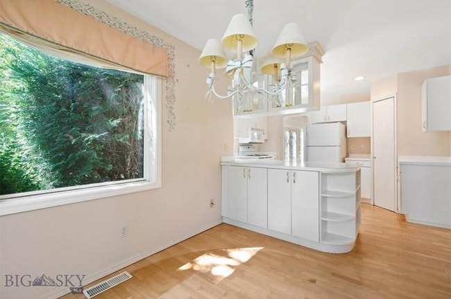 Photo - 3155 Fieldstone Dr W