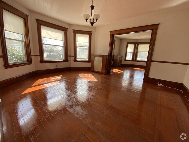 Building Photo - 139 Chauncy St Unit 139 Chauncy St Rental
