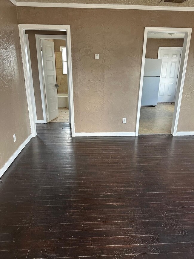 Photo - 203 N Kentucky St