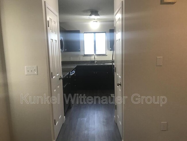 Photo - 19 Twin Oaks Dr