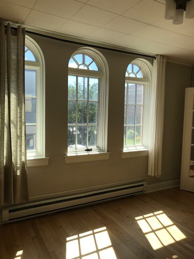 Photo - C17 Honeybee Bldg MDB III Unidad C