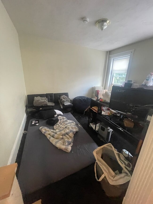 Photo - Packards Corner large studio Heat HW Inc No fee Students Ok, Bright, 2nd floor, Laundry Easy Choice!