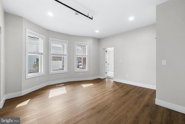 Photo - 320 W King St Unidad 1