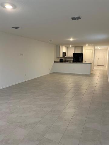 Photo - 134 Wheatgrass Ln House