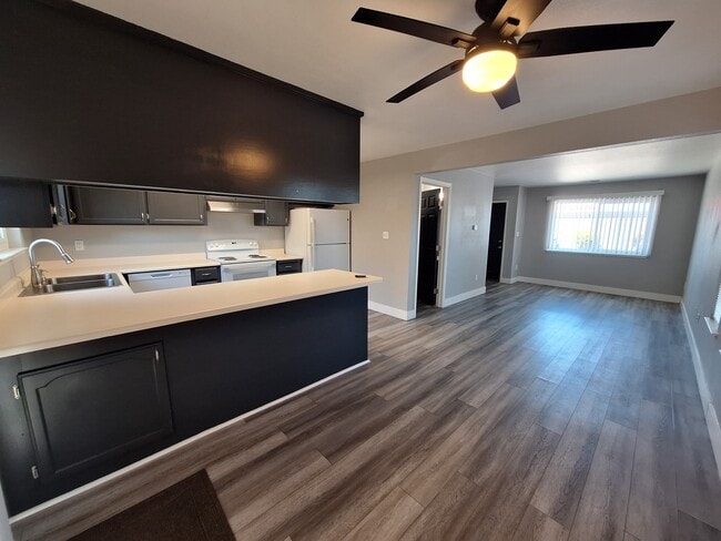 Photo - 2388 Parker Ave Unit 2388-1