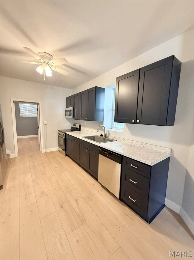 Photo - 118 W 7th St