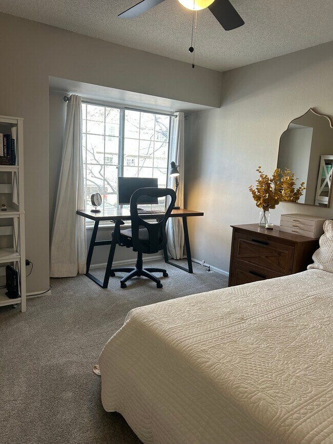 Photo - 1818 S Quebec Way