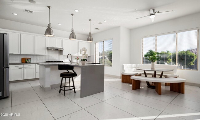 Photo - 1705 W Parnell Dr