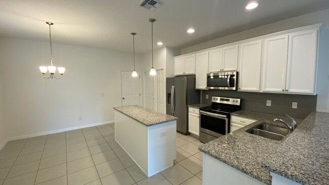 Photo - Corner Lot!! 3BD/2.5BA Town Home in Goldenrod Reserve in Orlando!
