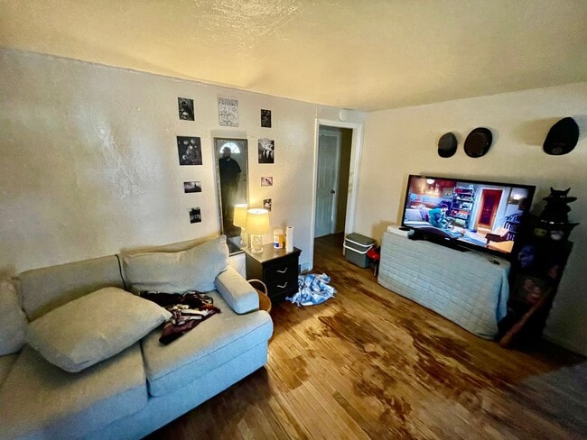 Photo - 2 bed 1 Bath- Aliquippa PA