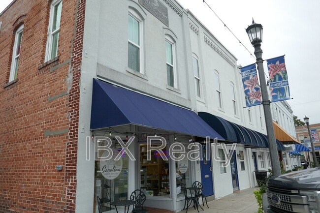 Photo - 112 Market St