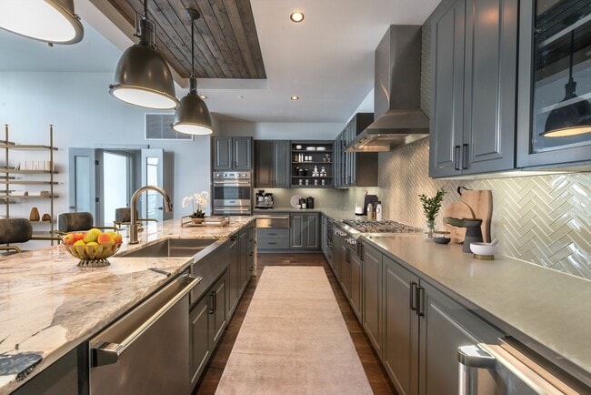 Photo - Ascent Victory Park