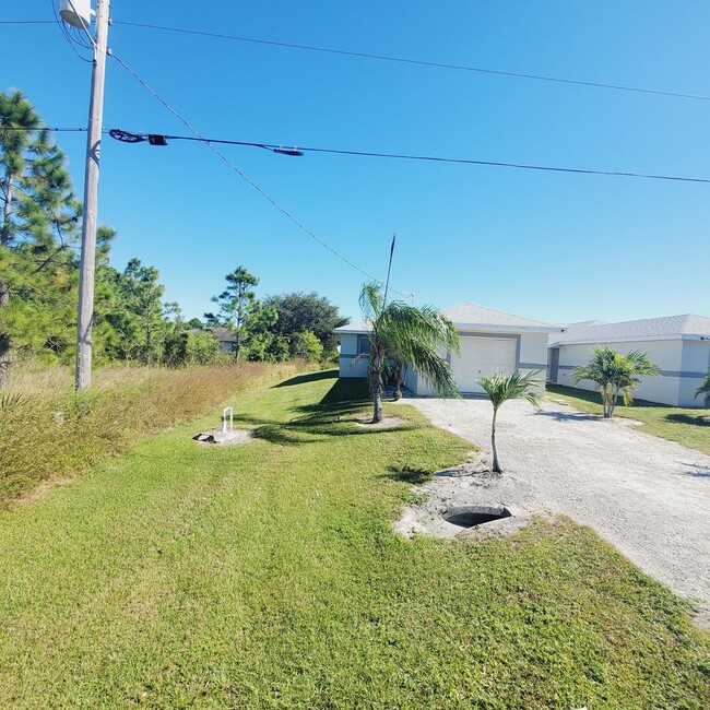 Photo - 777/779 Bedford Drive Apartment Unit 777