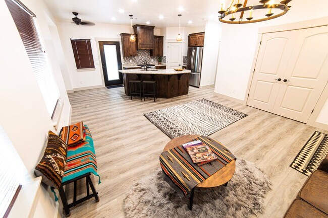 Photo - 1 bed 1 bath home in Hildale