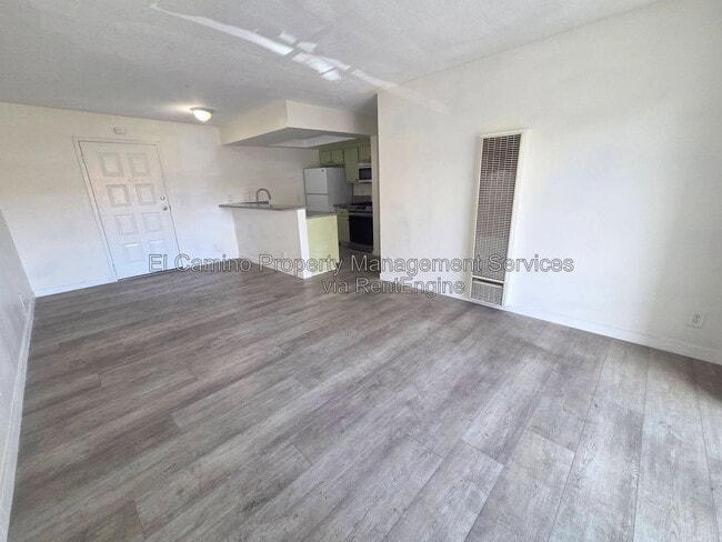 327 Chestnut Ave Unit 201