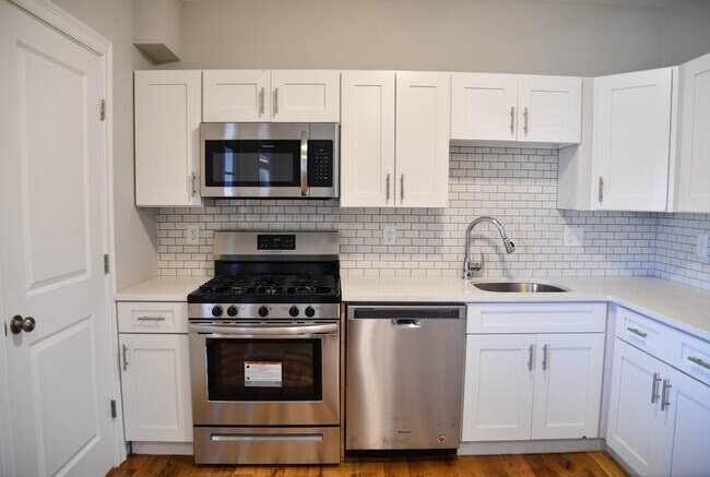 Photo - 155 Chelsea St Unit 1