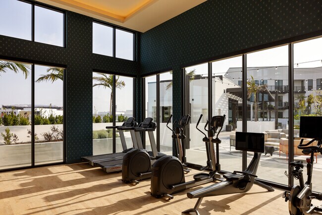 Hollywood Park Residences