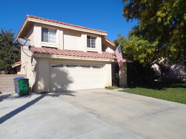 Photo - 607 Esther Dr House