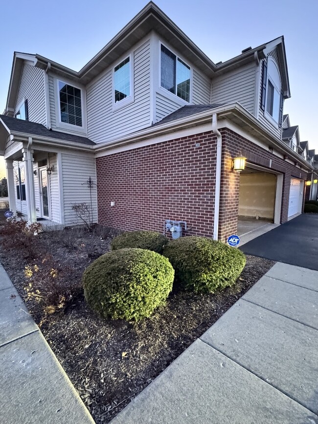 Photo - 9975 Williams Dr Townhome