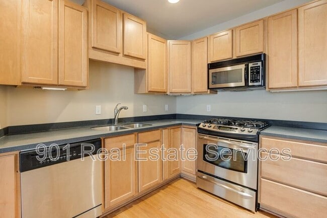 Photo - 426 N Front St Unit #303