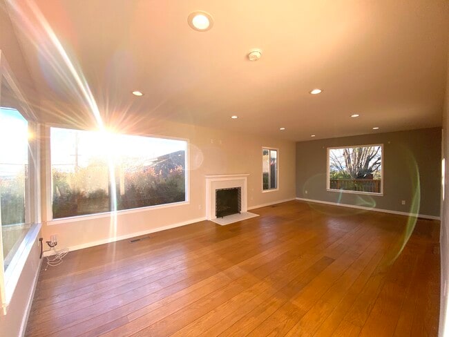 Photo - 7659 Stockton Ave