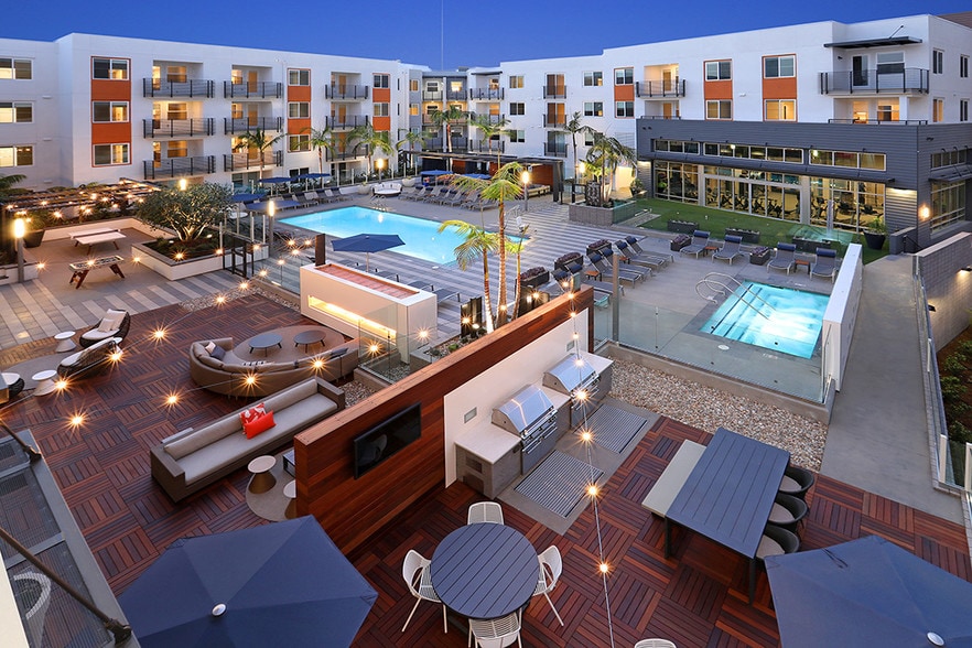 Poolside Living