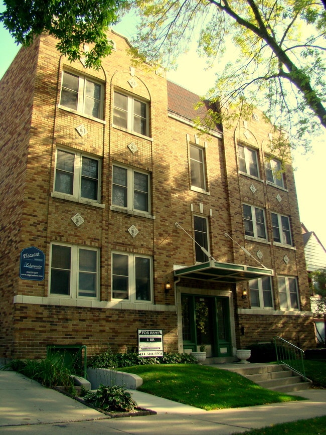 Pleasant Apartments - Pleasant Apartments