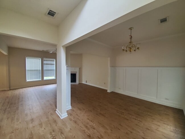 Photo - Stunning 3/2.5 Home in Monarch Village