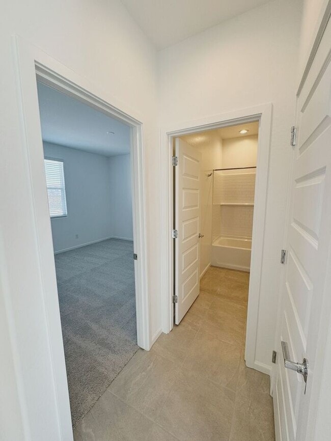 Photo - MOVE IN SPECIALS!! New 5-Bedroom Home in P...