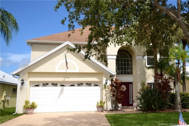 Building Photo - 753 NW Waterlily Pl