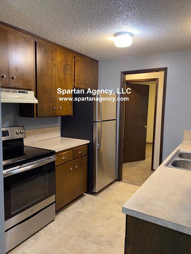 Photo - 9816-9116 116 St E Unit 9816