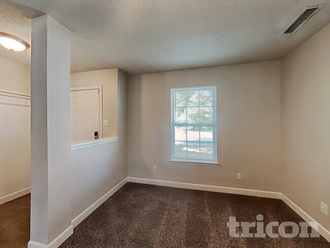 Photo - 2117 Westmere Dr
