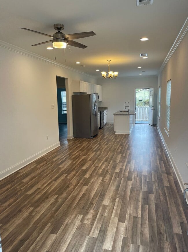 Photo - Renovated 2BD/1BA with Driveway and Backyard!