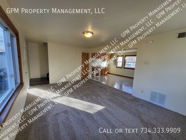 Photo - 2210 Delton Ct