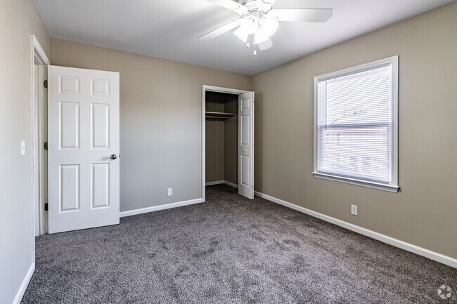2BR-2BA-1187SF - Second Bedroom - Rivermont Apartments