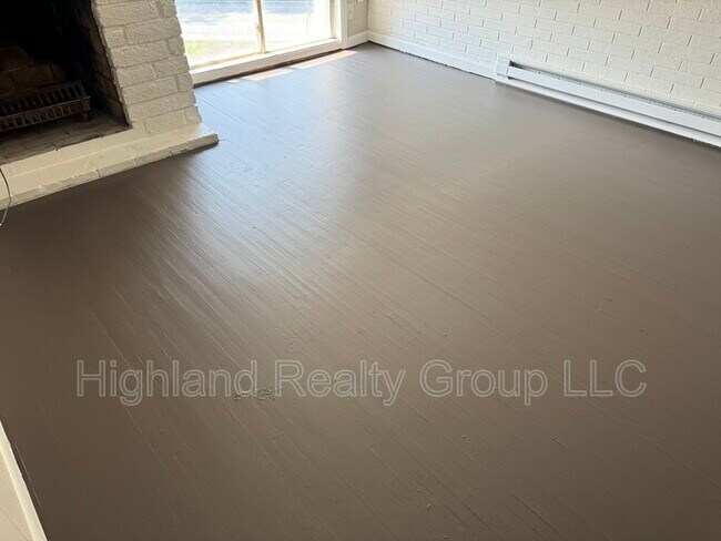 Photo - 1887 Habecker Rd Unit Apt 6