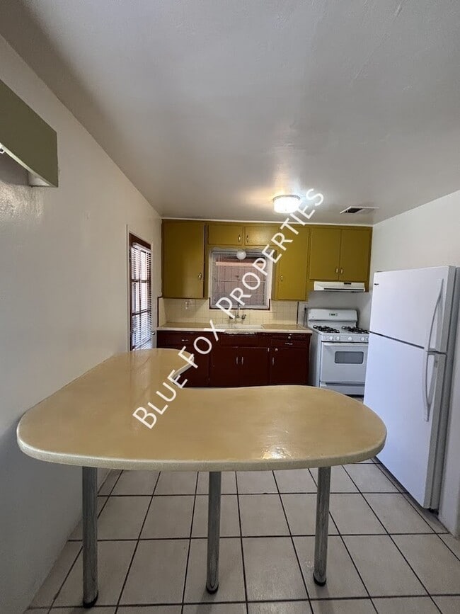 Photo - 949 N Montezuma Ave