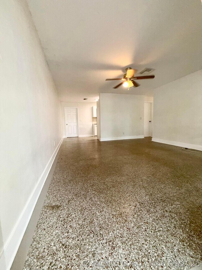 Photo - 3820 SW 61st Ave