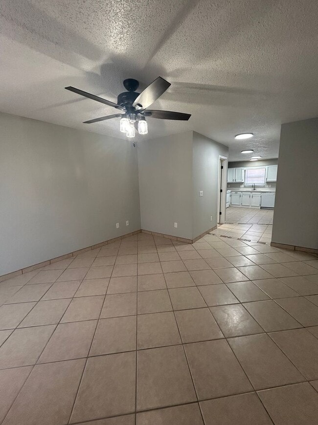 Photo - 3302 SW Landau Ct Unit 3302 SW Landau Ct Apt 1