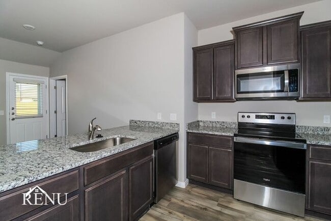 Photo - 1617 Maroon Dr