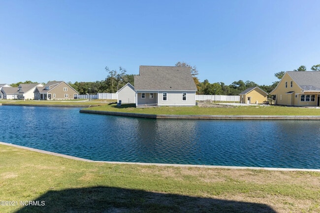 Photo - 332 Gannet Pl