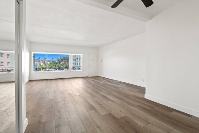 Photo - 1128 7th Street