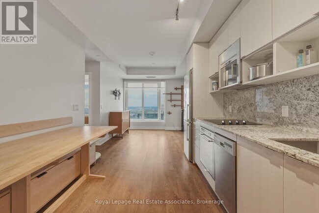 Photo - 7 Mabelle Ave Unité 3110