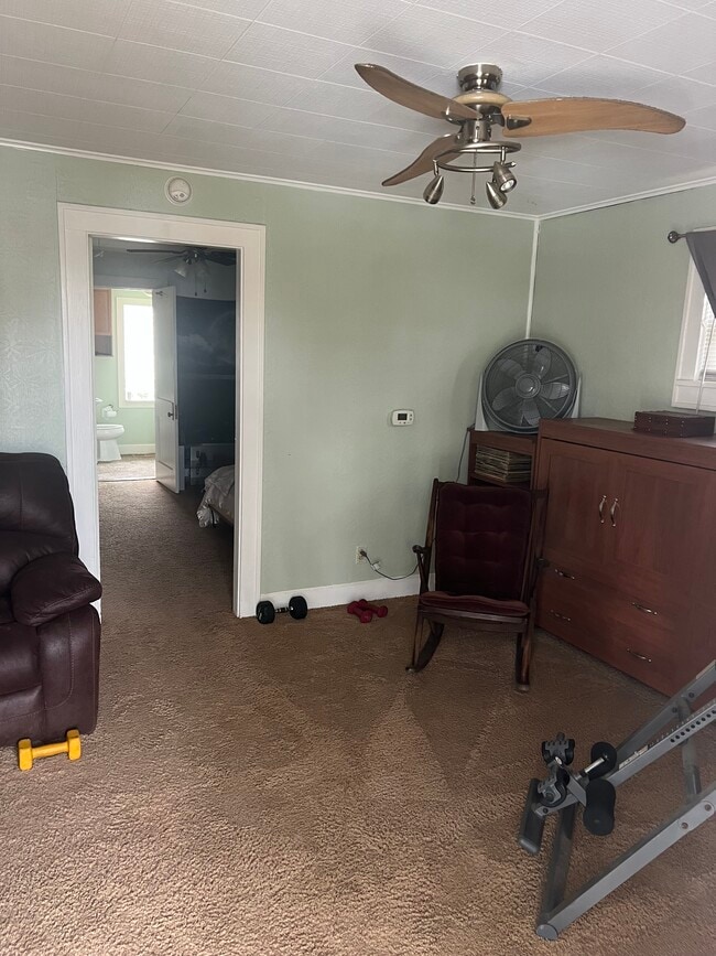 Photo - 404 N Harbison Ave